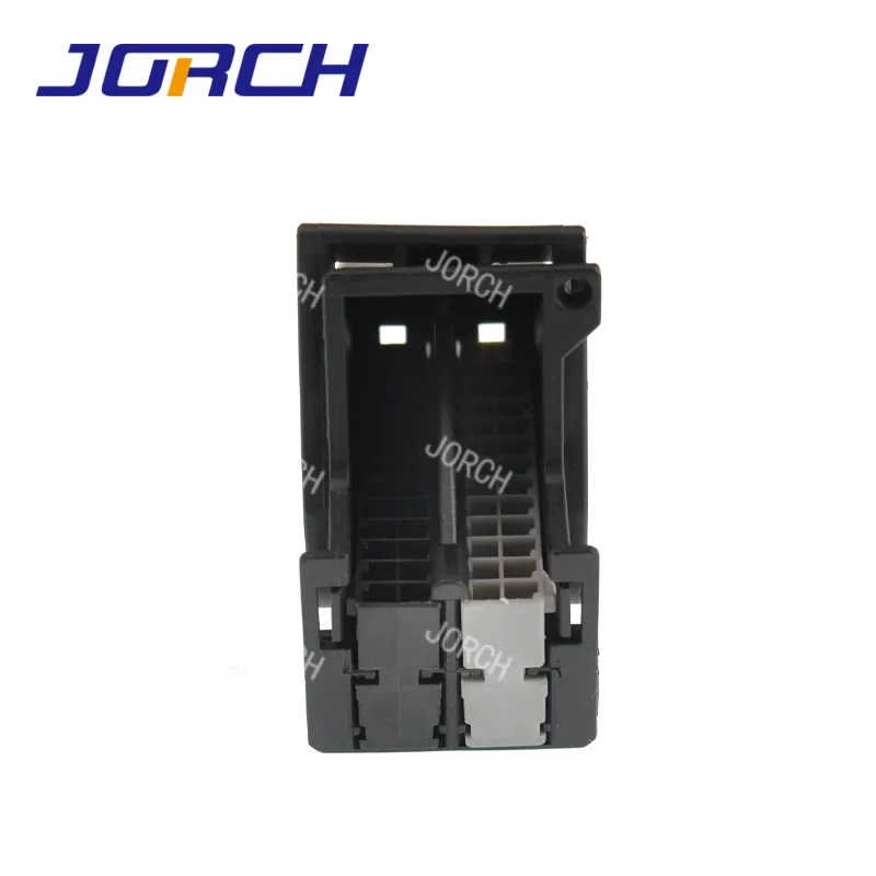 967287-1 52 PIN CAR ECUコネクタメスの配線ハーネス未封印された自動車ECUコネクタ